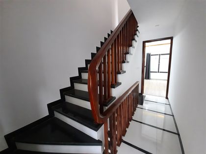 Bán Biệt Thự Việt Hưng Siêu Phẩm Đô Thị Quận Long Biên DT200m2 , MT10m, Giá 19.6Tỷ,