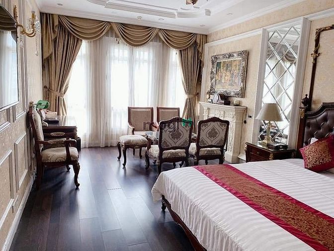 Bán Tòa Khách sạn 4**** Cầu giấy 175 tỷ