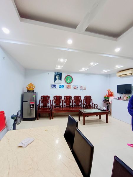 Bán nhà đường Hồ Ba Mẫu- 86m2 x 4 tầng- Giá 33 tỷ