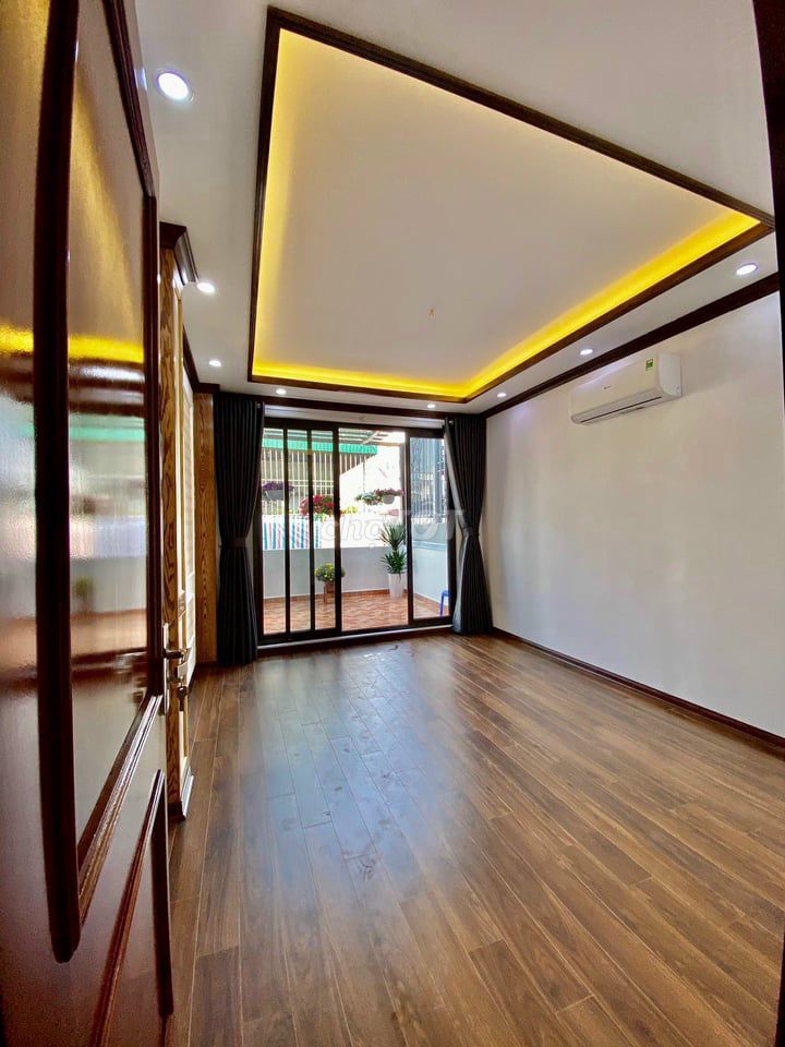 Dương Văn Bé oto vào nhà, 107m x 5t giá 10.5 tỷ