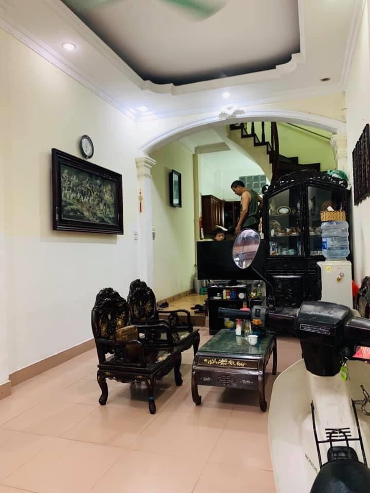 Bán Nhà Phố Lê Trọng Tấn Thanh Xuân, 130m2, Mt 5m, Ô Tô Tránh, Giá 17.5 Tỷ