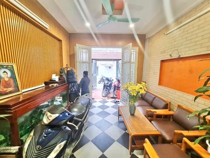 Bán gấp nhà MT Trần Quý Khoác, Q1. DT: 4x22m, 4 tầng. Chỉ 23 tỷ