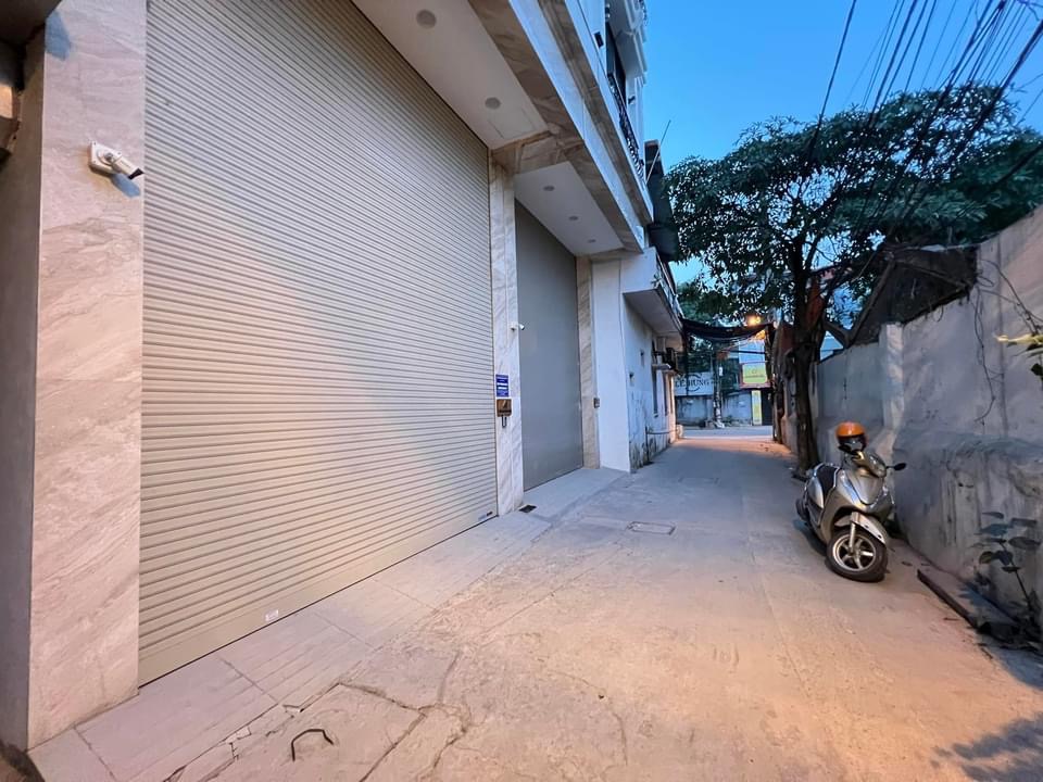 SIÊU PHẨM NHÀ ĐẸP 8 TẦNG UY NGHI THANG MÁY - PHỐ THỊNH LIỆT - DIỆN TÍCH 70M - MẶT TIỀN 4,5M - GARA 10M RA MẶT PHỐ - VỪA Ở VỪA LÀM VĂN PHÒNG - SỔ ĐẸP PHÂN LÔ - TƯƠNG LAI RẠNG MỘT GÓC TRỜI - GIÁ CHỈ 12,8 TỶ.