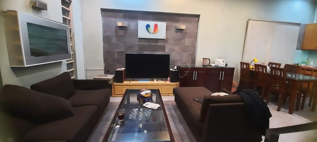 LÔ GÓC ÔTÔ TRÁNH-KINH DOANH SẦM UẤT-VĂN CAO-BA ĐÌNH-DT 51m2-3T-MT 6,4m-Giá 11 tỷ.