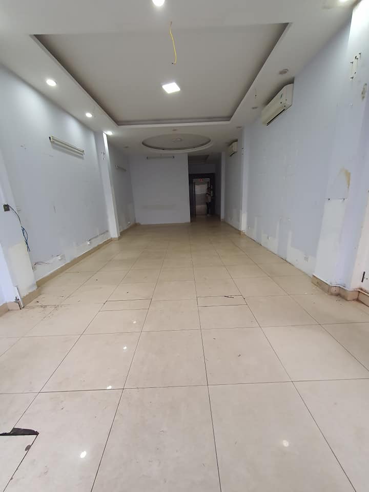 Nhà mặt phố Nghi Tàm 12,5 tỷ Thông số vàng Kinh doanh đỉnh