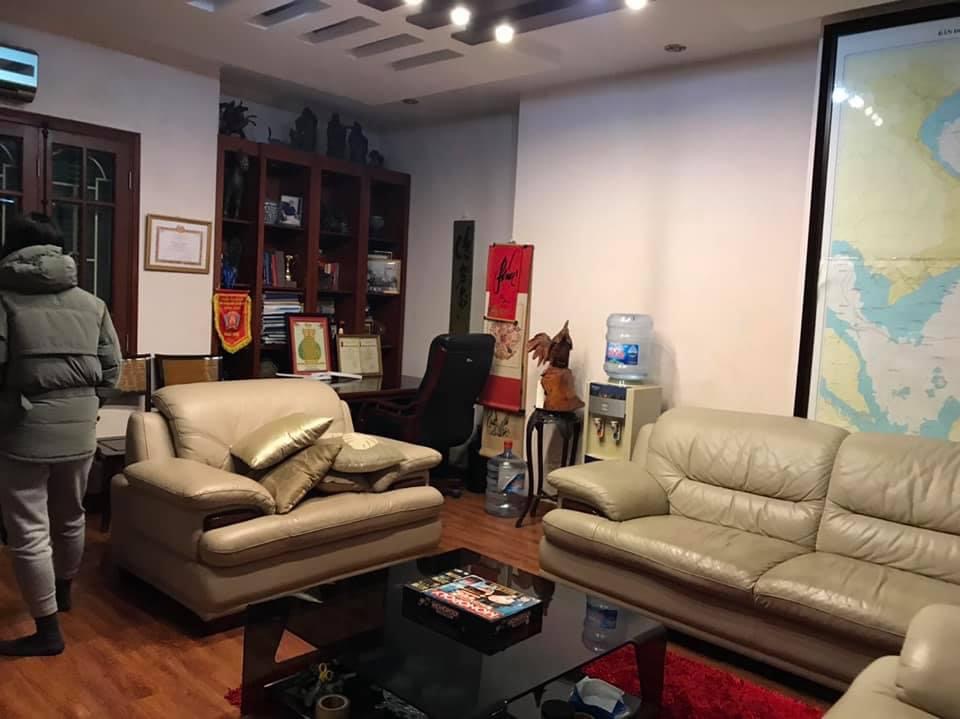 Siêu phẩm đào tấn, DT57m2, x5 tầng, mt6m, giá 15.5 tỷ, ô tô đỗ cửa, ở sướng, nội thật cực đẹp, ơ vippp