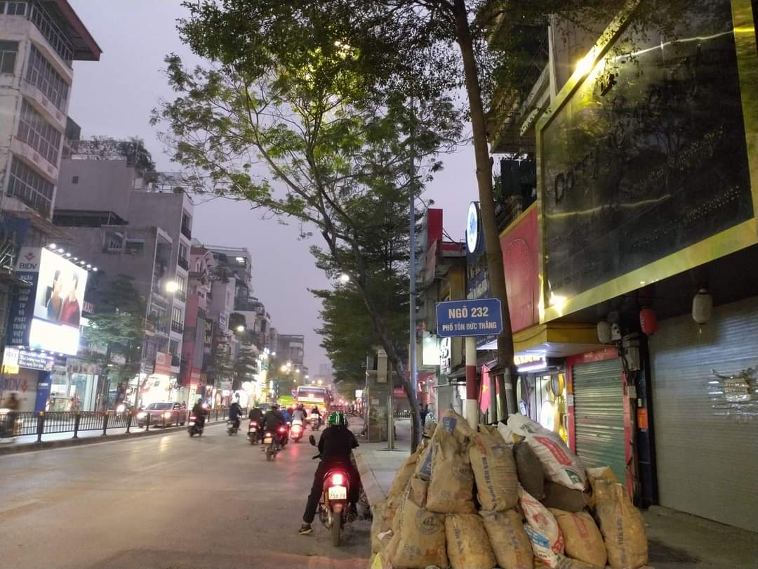 MẶT NGÕ ÔTÔ KINH DOANH TỐT-TÔN ĐỨC THẮNG- ĐỐNG ĐA-DT 63m2-4T-MT 13m-Giá 13 tỷ.