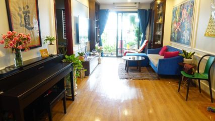 Bán Gấp nhà mặt tiền Nguyễn Thiện Thuật Q.3 DT: 36m2 , 3 lầu