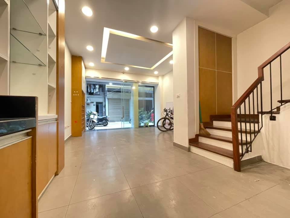 Bán nhà biệt thự đường Nguyễn Thị Kiểu Quận 12, DT 384m2 MT 12m, nhà đẹp lung linh