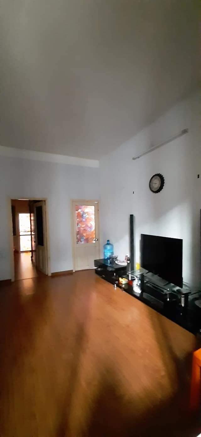 Nhà mặt phố Lê Thanh Nghị, 83m2 x 5 tầng, mặt tiền 6.8m, giá 29 tỷ