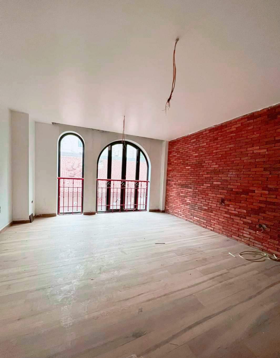  102m2