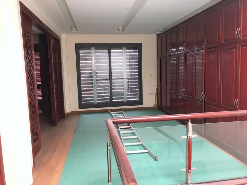 Bán tòa nhà mặt phố Chùa Hà 104m2 xây 7.5 tầng thang máy Giá 22 tỷ