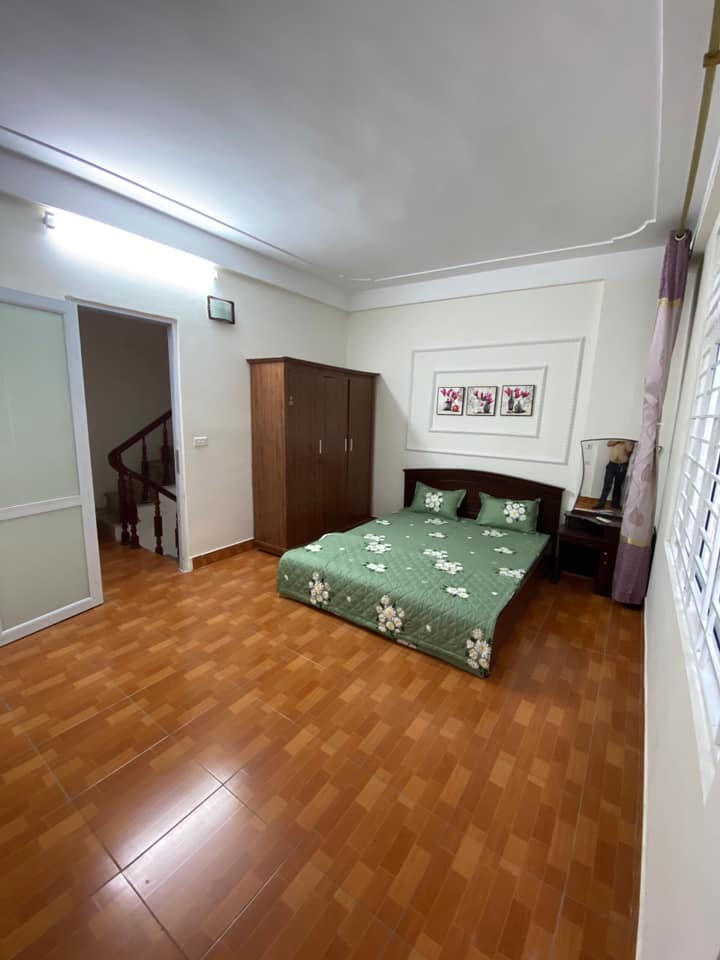 Bán nhà Xuân La, Tây Hồ 70m2 x 5 tầng, ô tô vào nhà, đường trước nhà 8m giá 10.8 tỷ