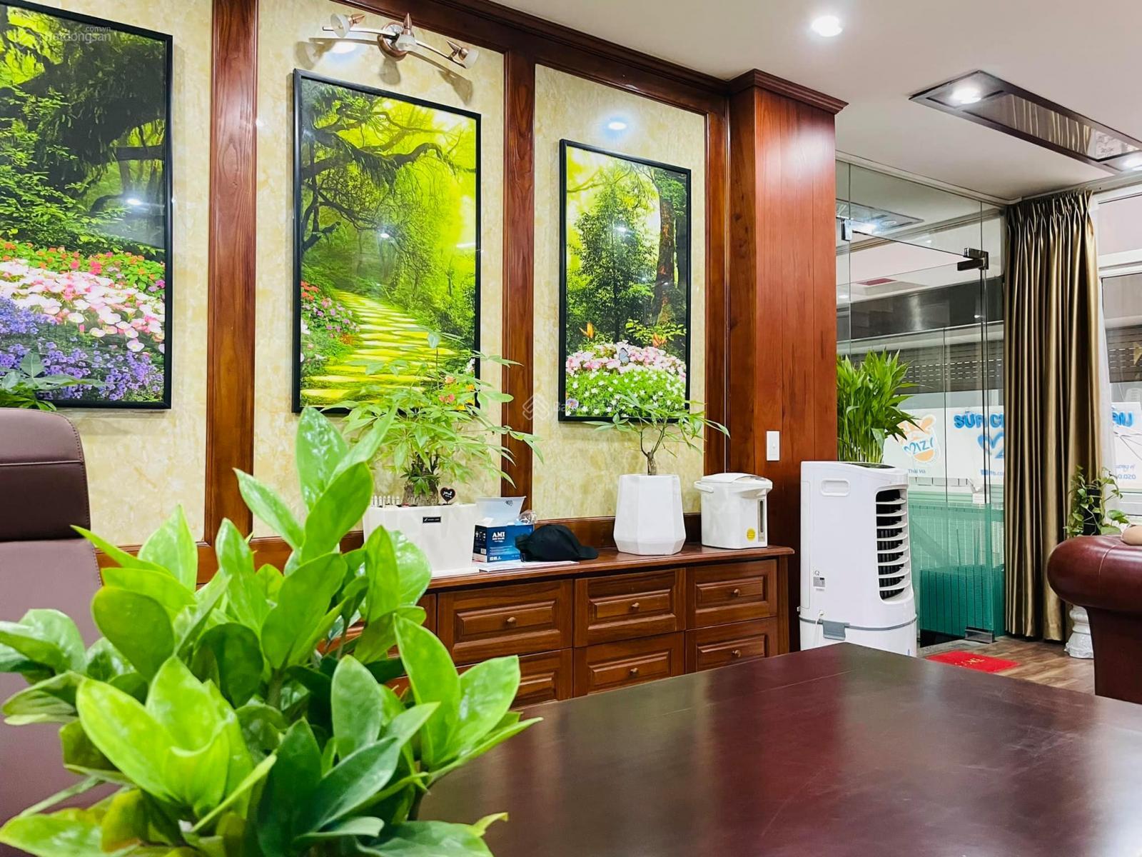 Bán gấp nhà Hào Nam, Đống Đa 60m2, 6 tầng, phân lô, ô tô, KD, gần phố, ở ngay.