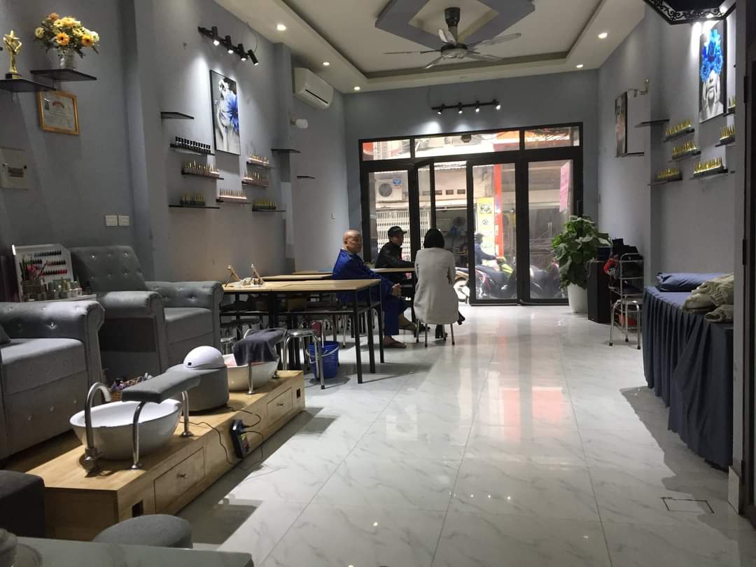 MẶT PHỐ-TRUNG TÂM THANH XUÂN-KINH DOANH ĐỈNH-KHƯƠNG TRUNG-THANH XUÂN-DT 69m2-4T-MT 4,1m-Nhỉnh 15 tỷ.