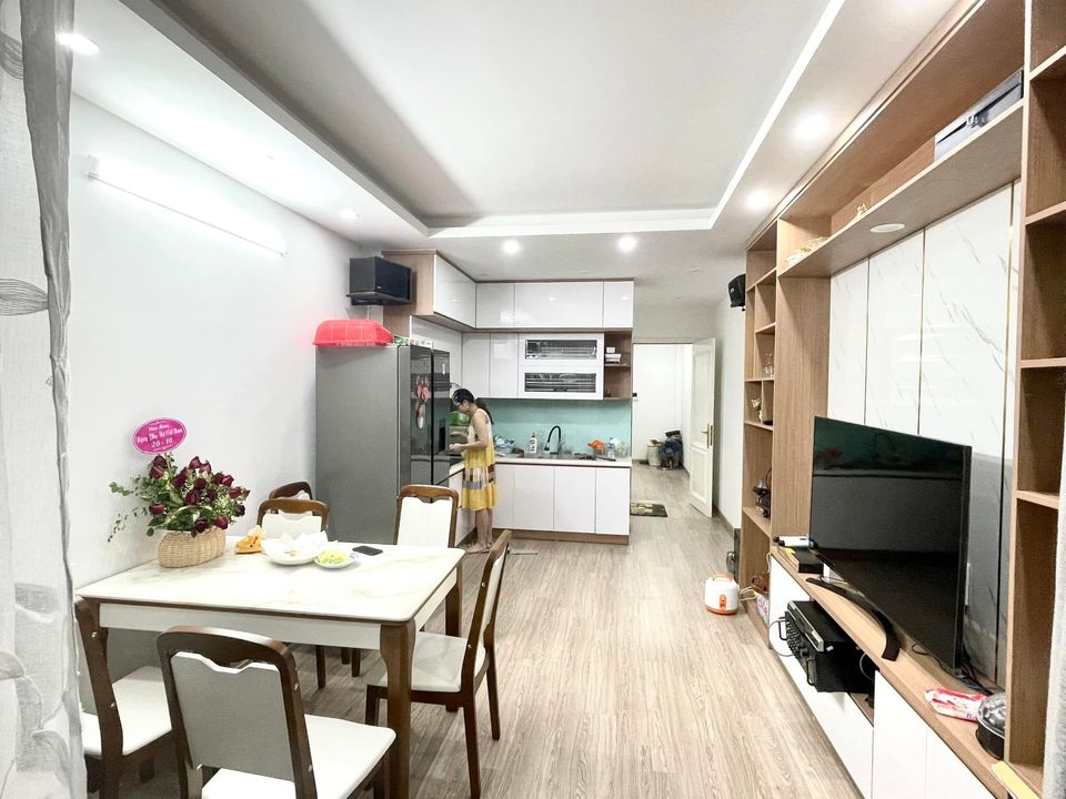 Bán nhà 6 tầng phố Đại La, 40m2, mt 3.6m, 11.6 tỷ