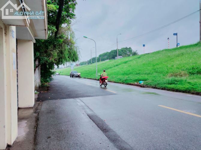 Bán căn nhà cũ đường 27, P.Hiệp Bình Chánh, Tp.Thủ Đức. 14 tỷ 176m2 ngang 8m