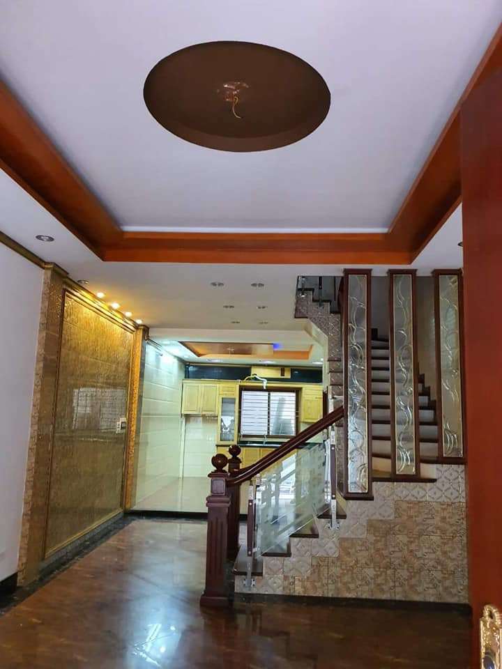 Siêu rẻ tòa nhà MP Hoàng Như Tiếp 200m2, 10m MT, vỉa hè, thuê 2tỷ/năm, 30tỷ