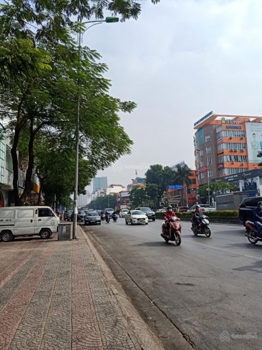 CẦN BÁN Nhà 5 tầng - lô góc mặt phố Nguyễn Văn Cừ