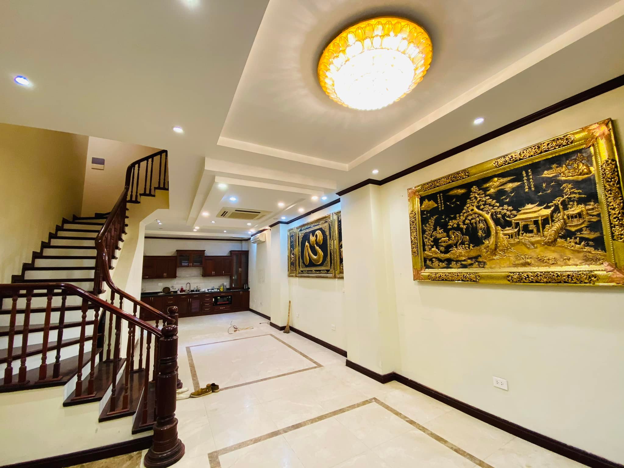 BÁN NHÀ PHỐ NGUYỄN PHONG SẮC, DIỆN TÍCH 88M2, MT 4.8M GIÁ 14 TỶ