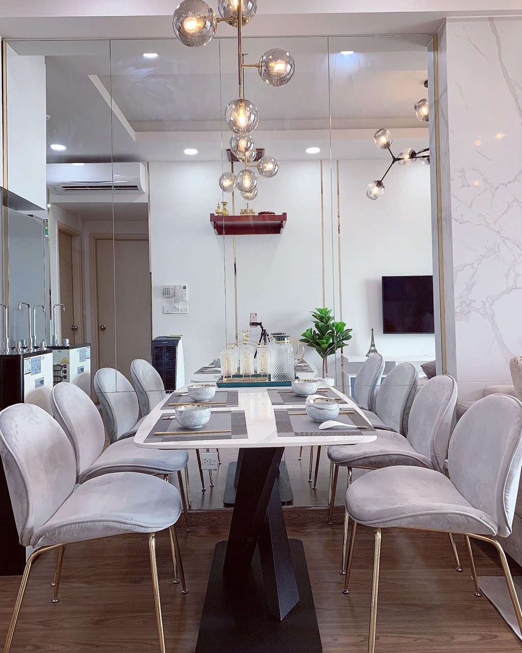 Bán nhà góc 2MT Đinh Tiên Hoàng với Điện Biên Phủ 4x18m giá 30 tỷ hđt 100tr/th