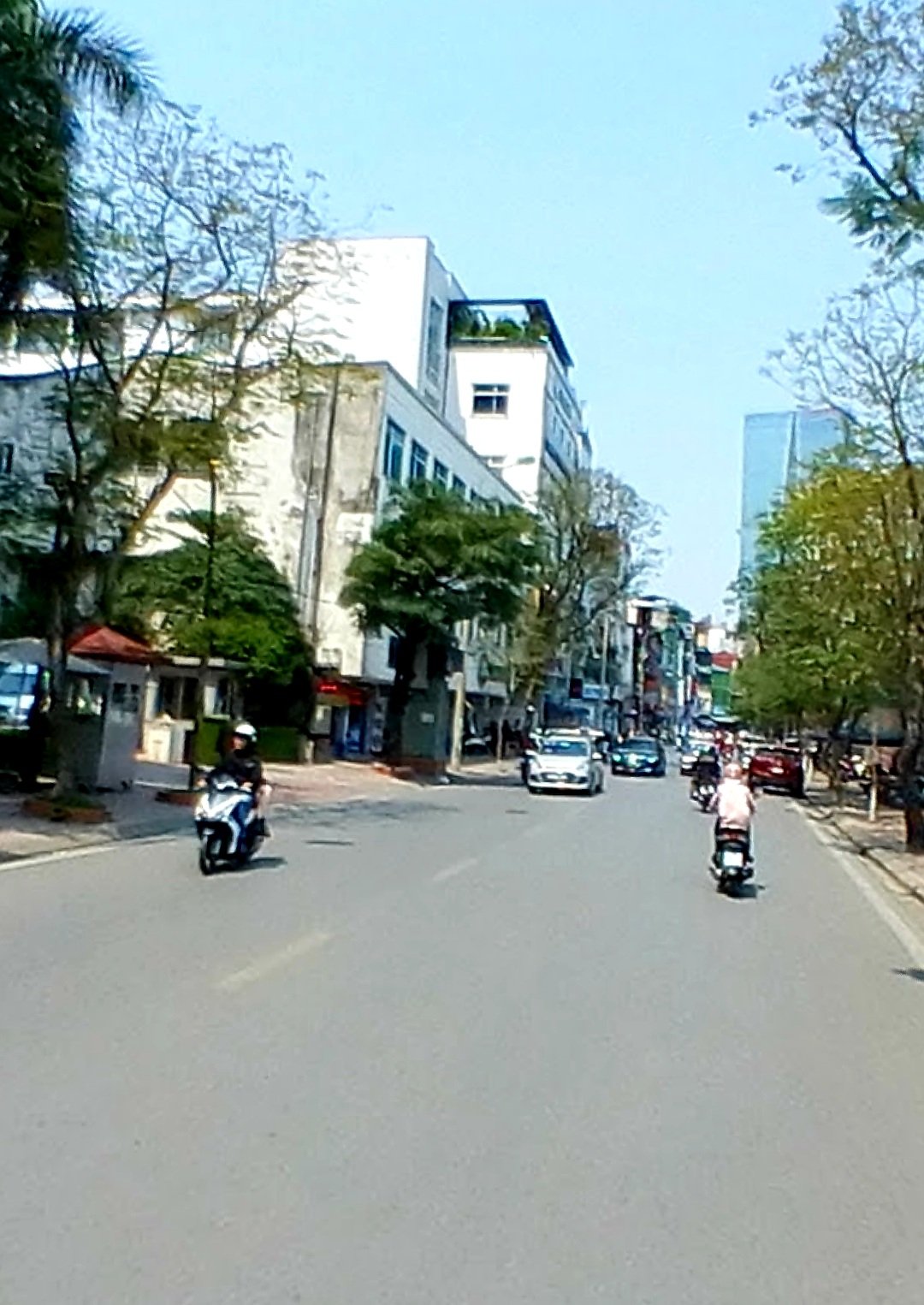 BÁN 100M2 ĐẤT MẶT PHỐ NGỌC KHÁNH, BA ĐÌNH, ĐỐI DIỆN VINHOMES GALLERY, VỈA HÈ KINH DOANH ĐỈNH, 098.115.8.507.