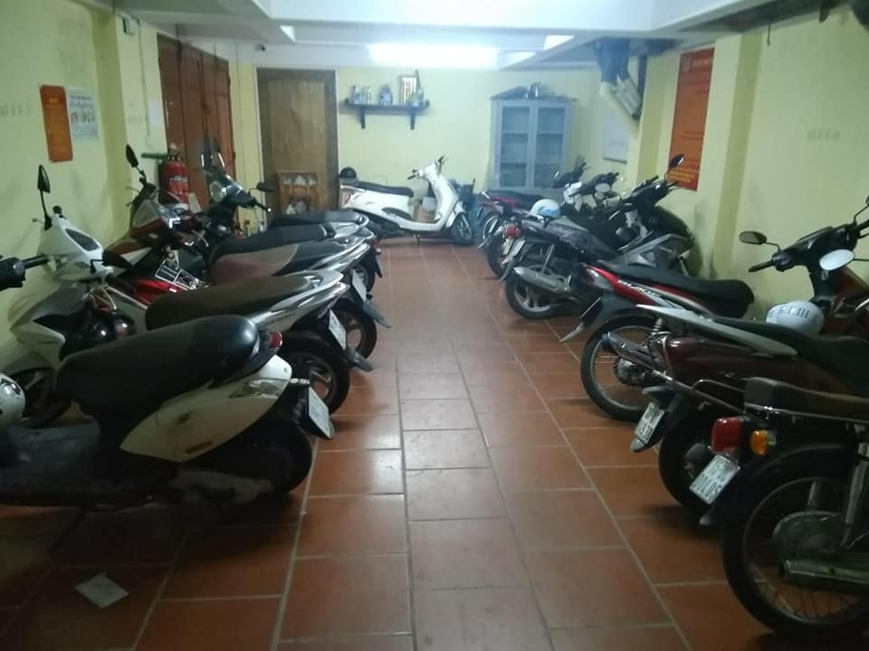 Phố Vip Mặt Tiền Khủng,View Hồ Mặt Phố Trịnh Công Sơn 84m2 x 5 tầng, mặt tiền 7m