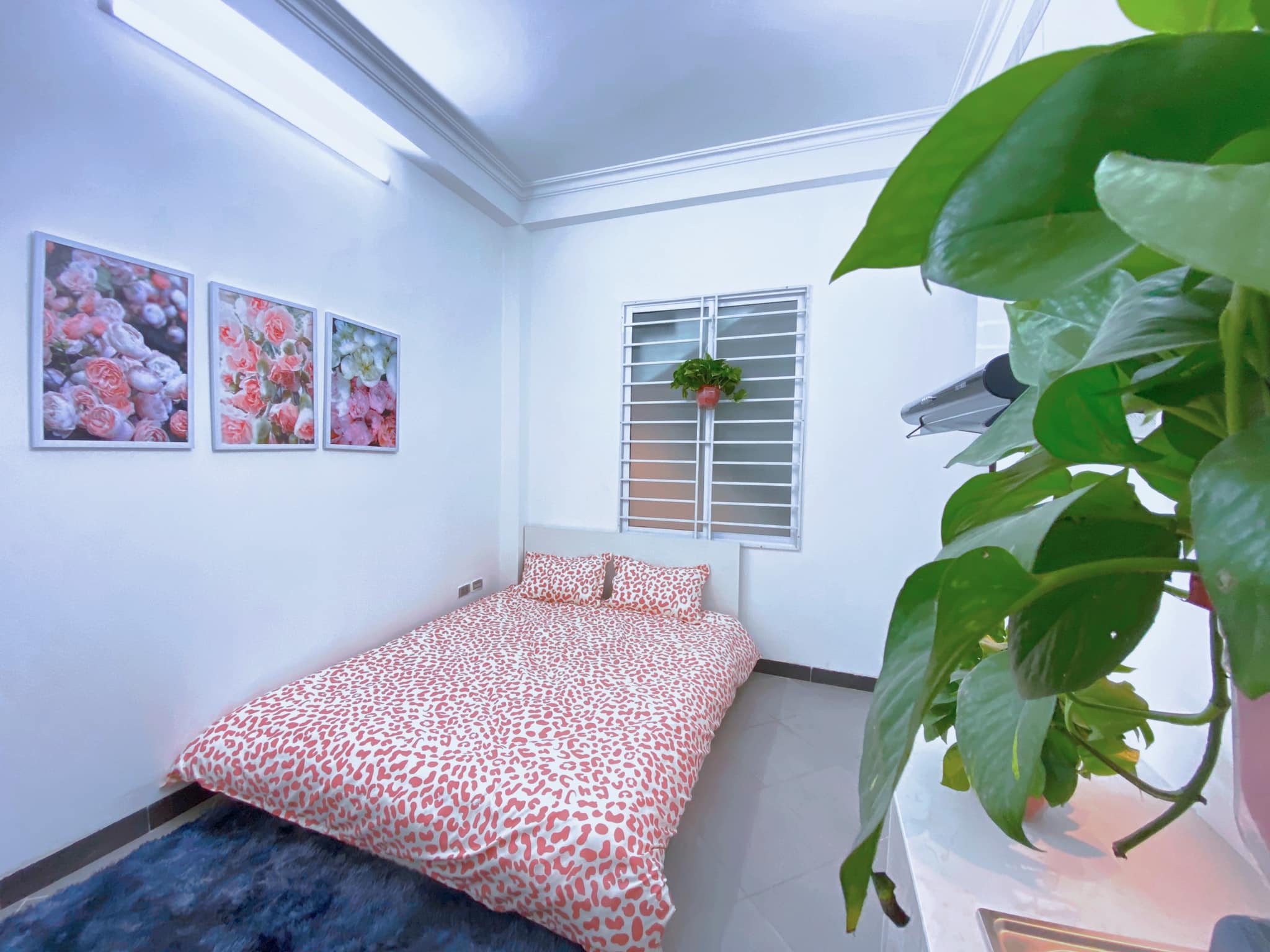 Bán gấp nhà Hồ Tùng Mậu 46m2x6T, MT 4m2, mới đẹp, 5.89 tỷ