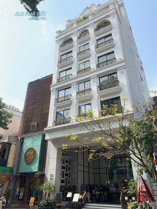 211m2
