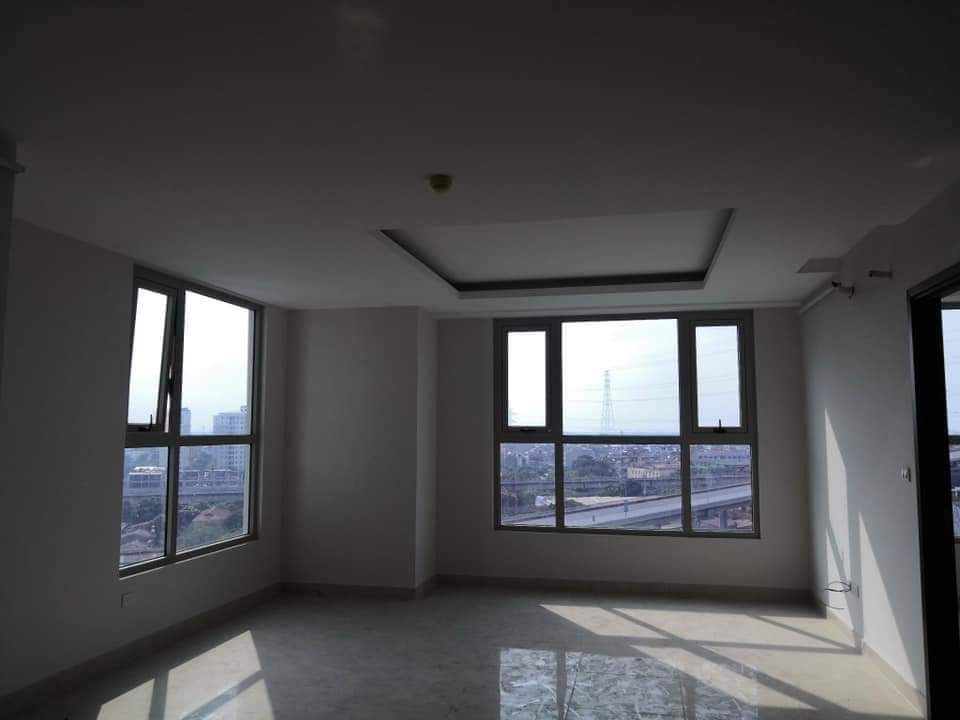 Bán nhà mặt phố Thợ Nhuộm, gần cửa Nam, vỉa hè rộng, nhà xây 2 tầng, mặt tiền 4m, nở hậu, diện tích 67.7 m2,