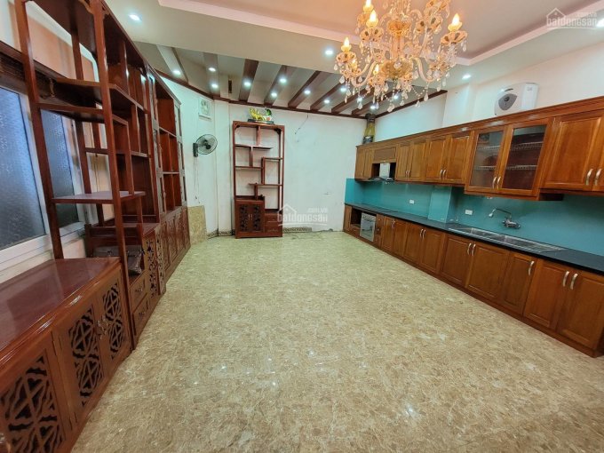 Bán đất mặt phố Trường Chinh DT 110m, MT7.5m,tuyến phố lớn vỉa hè rộng giá 32.5 tỷ