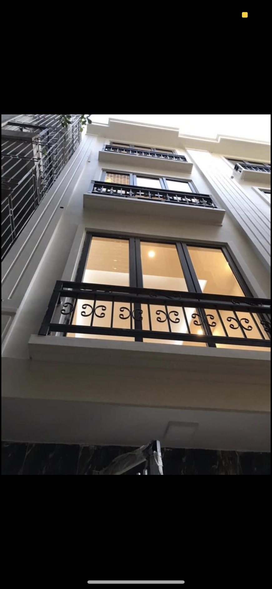 Bán nhà mặt phố Châu Long 168m2, lô góc mt 5.5m, giá tốt.