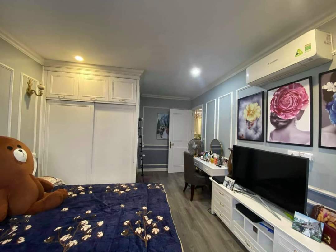 Bán nhà TÒA NHÀ VP 7 Tầng TM THÁI HÀ 80m2, Mt 5.5M, 21.9 Tỷ. - Nhà nằm mặt ngõ vỉa hè Ô tô tránh, vài bước ra phố, cho thuê 3000$/ tháng.