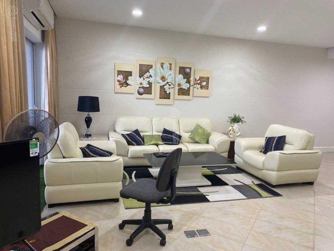 Bán CHCC Golden Westlake Thụy Khuê 191m2 view hồ