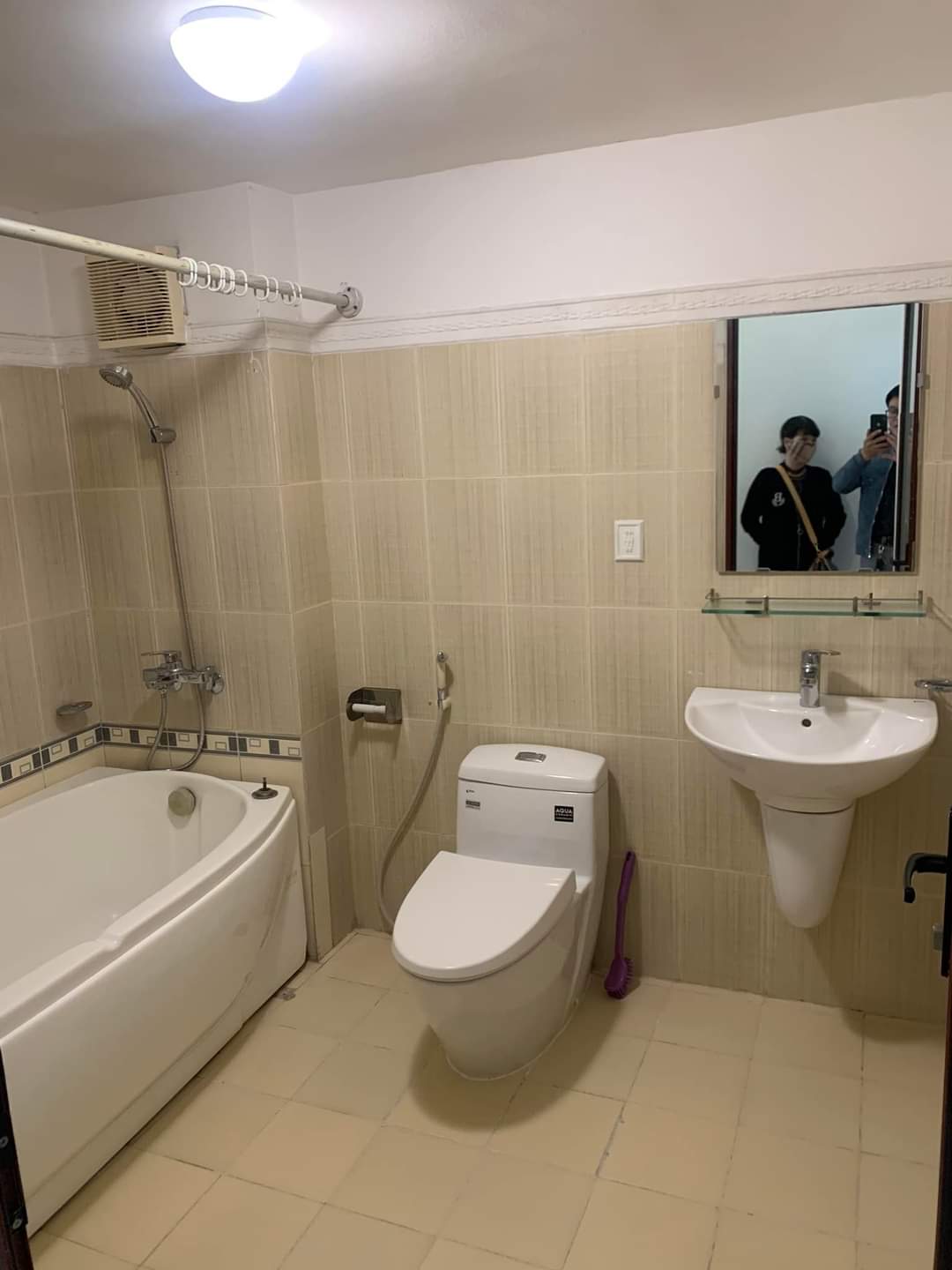 VIEW HỒ LINH ĐÀM-VỈA HÈ KINH DOANH- NGUYỄN HỮU THỌ- HOÀNG MAI- DT 56m2-5T-MT 4m-Giá 16,9 tỷ.