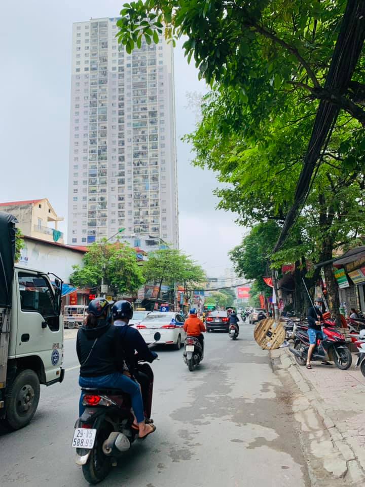 Bán nhà mặt phố Phùng Hưng, 151m2 x 3T, mt 6m