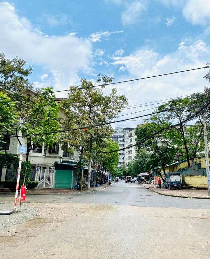 Bán nhà đẹp Xuân Đỉnh, 105m2 x 4T, MT 7m, 10 tỷ