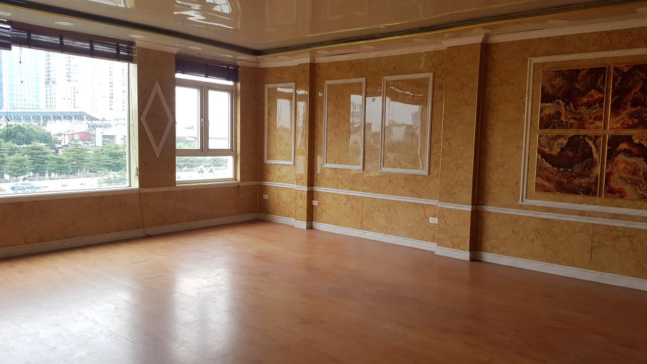 Bán gấp siêu phẩm mặt phố Quan Hoa, 140m, mặt tiền 12m, 6 tầng, giá 56 tỷ thương lượng