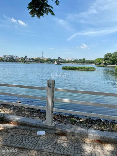 Bán gấp mảnh đất mặt phố Trấn Vũ, Ba Đình 135m2 mặt tiền 12m 57 tỷ