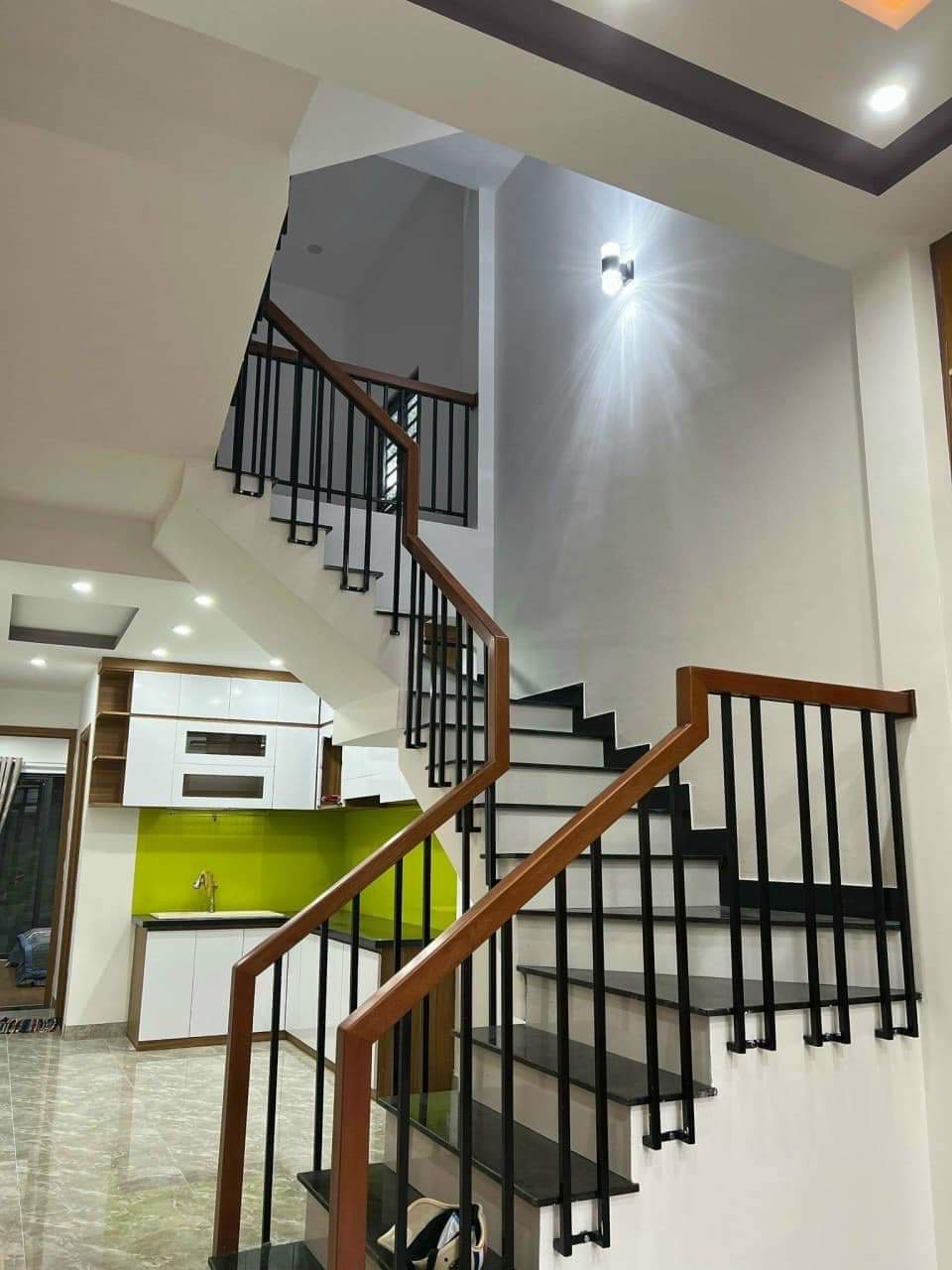 BÁN NHÀ 48M2 X 5T, MT 4.5M, Ô TÔ TRÁNH, VỈA HÈ KINH DOANH, GIÁ HƠN 10 TỶ - TT ĐỐNG ĐA.