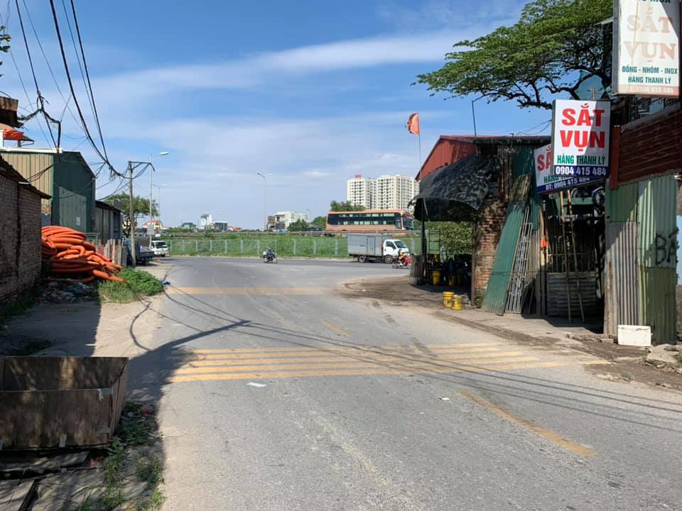 Bán nhà mặt đường Pháp Vân, 133m2, mt 10m