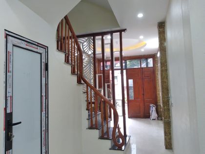 Bán nhà đường Nguyễn Lam, Chu Huy Mân 270m, 4tầng, 18tỷ.