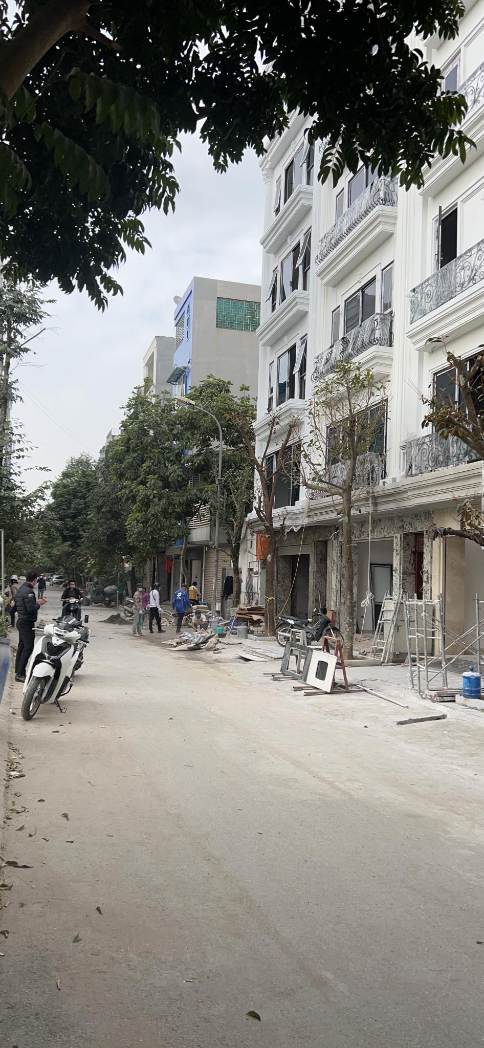 Hoàng Quốc Việt, Mới Koong, đẹp, hiếm, thang máy, ô tô