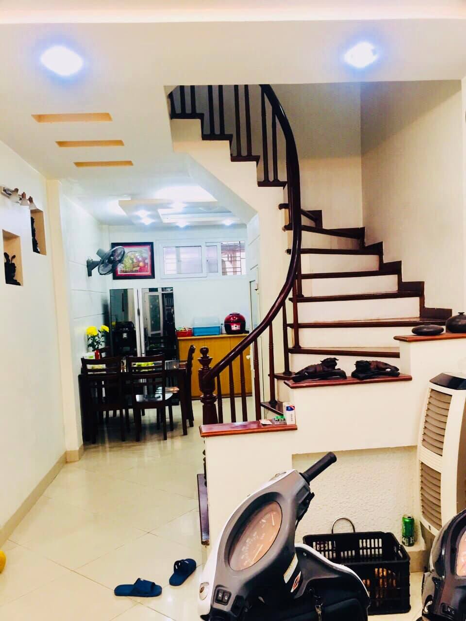 Bán nhà mặt phố Lý Nam Đế tại quận Hoàn Kiếm 84m 4T 30.6 tỷ cho thuê 800 triệu/năm vỉa hè