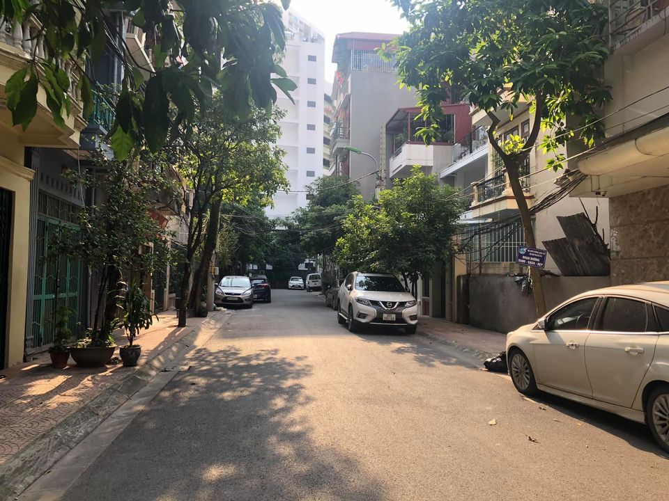 THỬA ĐẤT VÀNG CÒN SÓT LẠI - MẶT TIỀN 8M - XÂY TOÀ VĂN PHÒNG MIỄN CHÊ - PHÂN LÔ - VỈA HÈ - Ô TÔ TẢI TRÁNH - KINH DOANH XUÂN LA - TÂY HỒ.