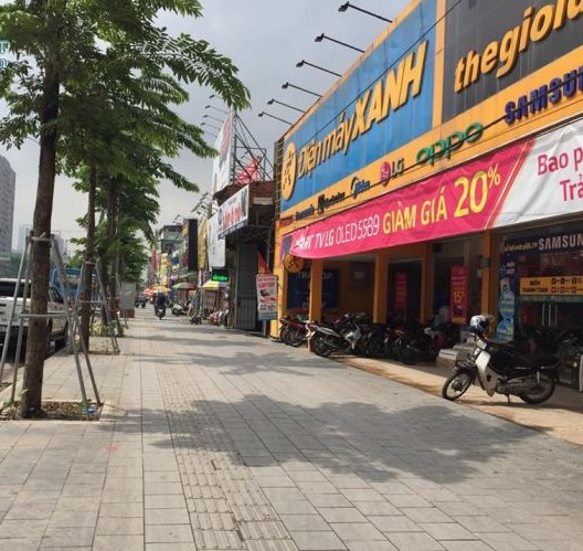 Mặt phố Phạm Văn Đồng 103m2 mặt tiền 11m phù hợp mọi loại hình kinh doanh.