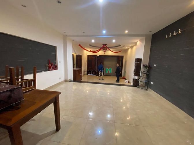 Phân lô phạm tuấn tài kdoanh, vỉa hè, gara ô tô, thang máy dt 66m x