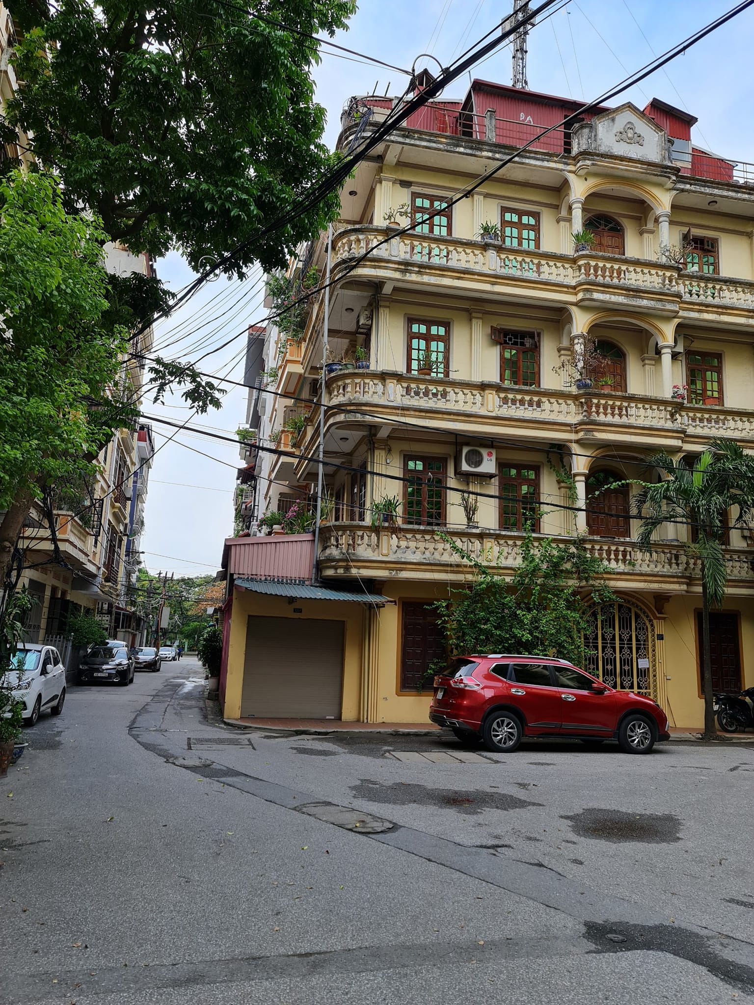 Lô Góc - Mặt Tiền Mênh Mông - Phân Lô - Ô Tô Đỗ Ngày đêm.... Kinh Doanh - Văn Phòng Đỉnh - Bất Chấp Đầu Tư