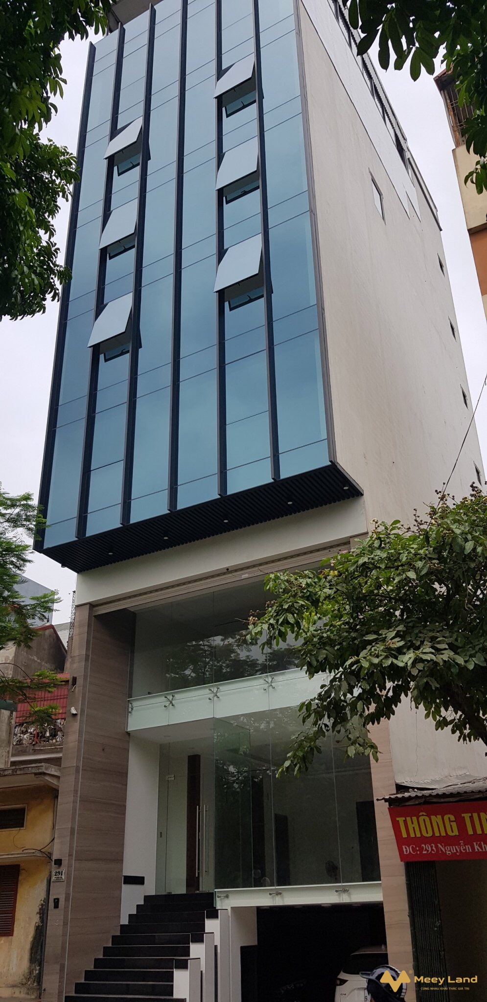 Tòa văn phòng 9 tầng thang máy mặt phố hồ tùng mậu, giá 21 Tỷ