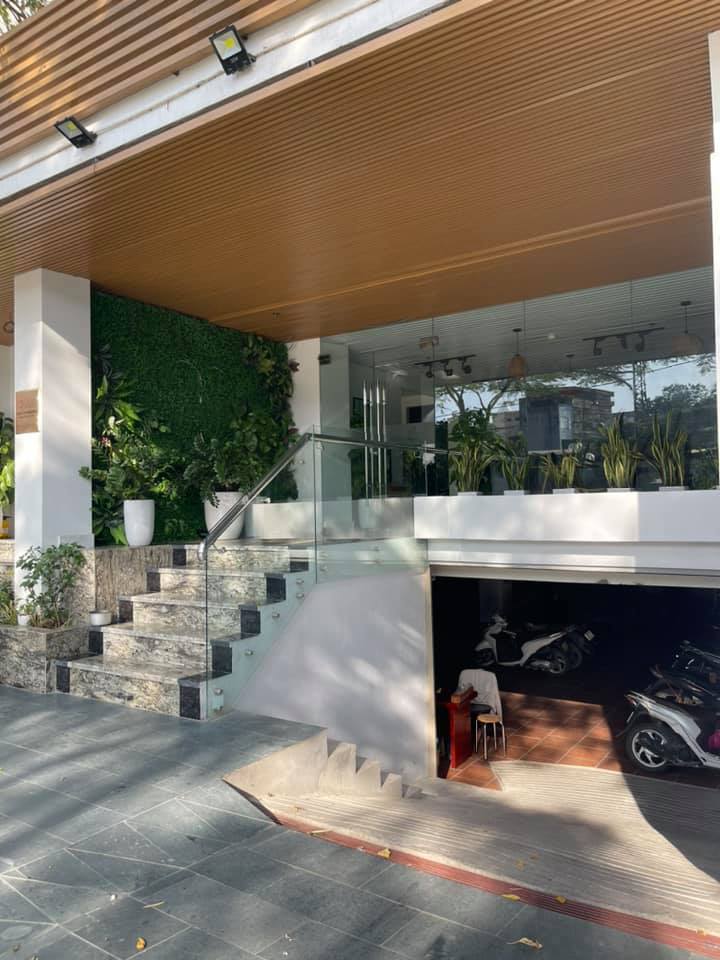 BÁN NHÀ MẶT TIỀN HOÀNG TRỌNG MẬU D1 CỦ DT: 10X20, 1 HẦM, 5 LẦU, GIÁ 60 TỶ